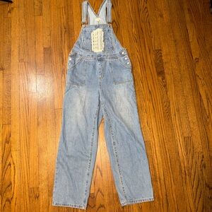 POL Light Wash Denim Overalls with Crochet Lace Accent Button Up Size Large